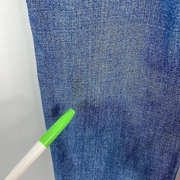 ABERCROMBIE & FITCH Curve Love The Mom High Rise Jeans Mid Wash Button Fly 29/8R - Picture 10 of 12